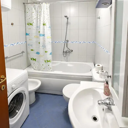 Breeze - 4 Min To Skanderbeg Square Appartement Tirana